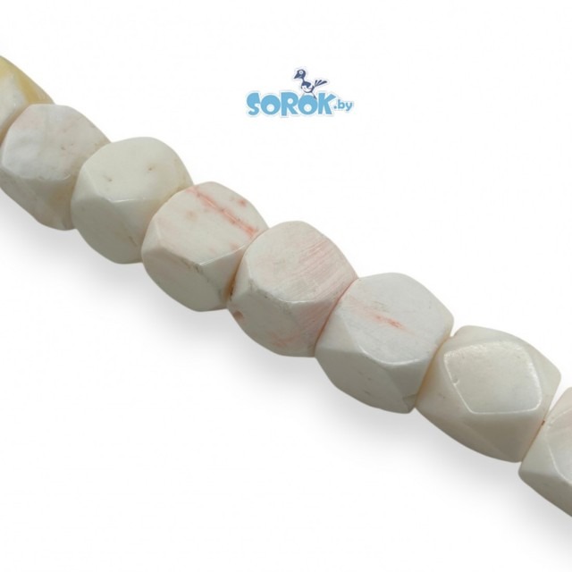 КОРАЛЛ рубленный куб, бело-розовый, 13мм