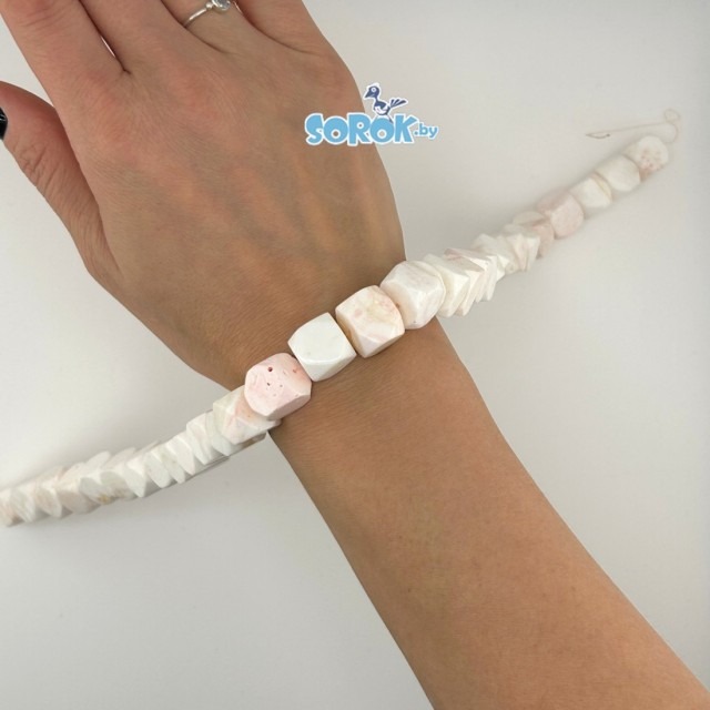 КОРАЛЛ рубленный куб, бело-розовый, 13мм