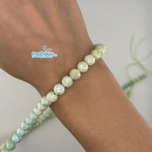 БУСИНА из стекла с огр. призма, шар, Pastel Green Peas, 8мм